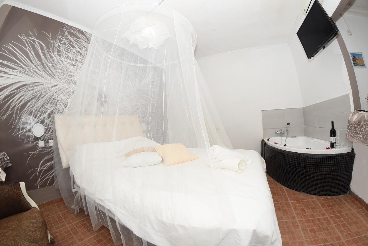 Magical In The Galilee Motel Qiryat Shemona Buitenkant foto